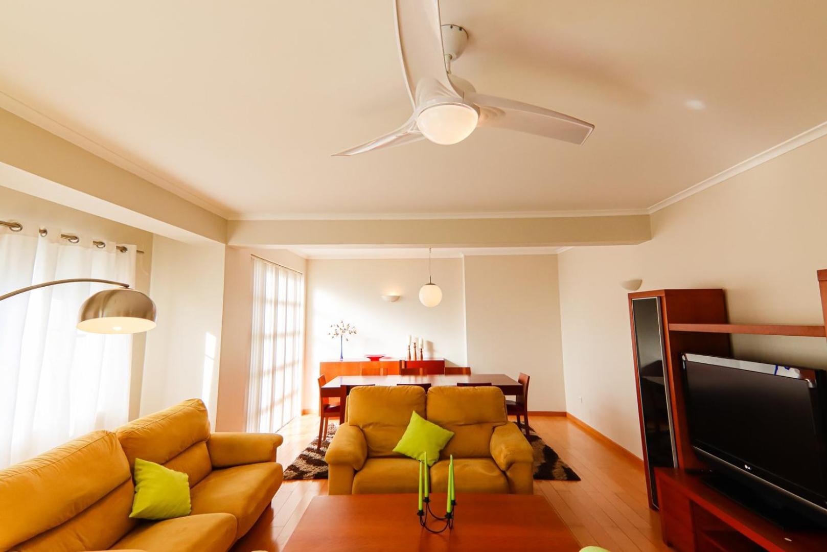 Welcomebuddy - Beatrice Downtown City Flat Πόντα Ντελγκάντα Εξωτερικό φωτογραφία